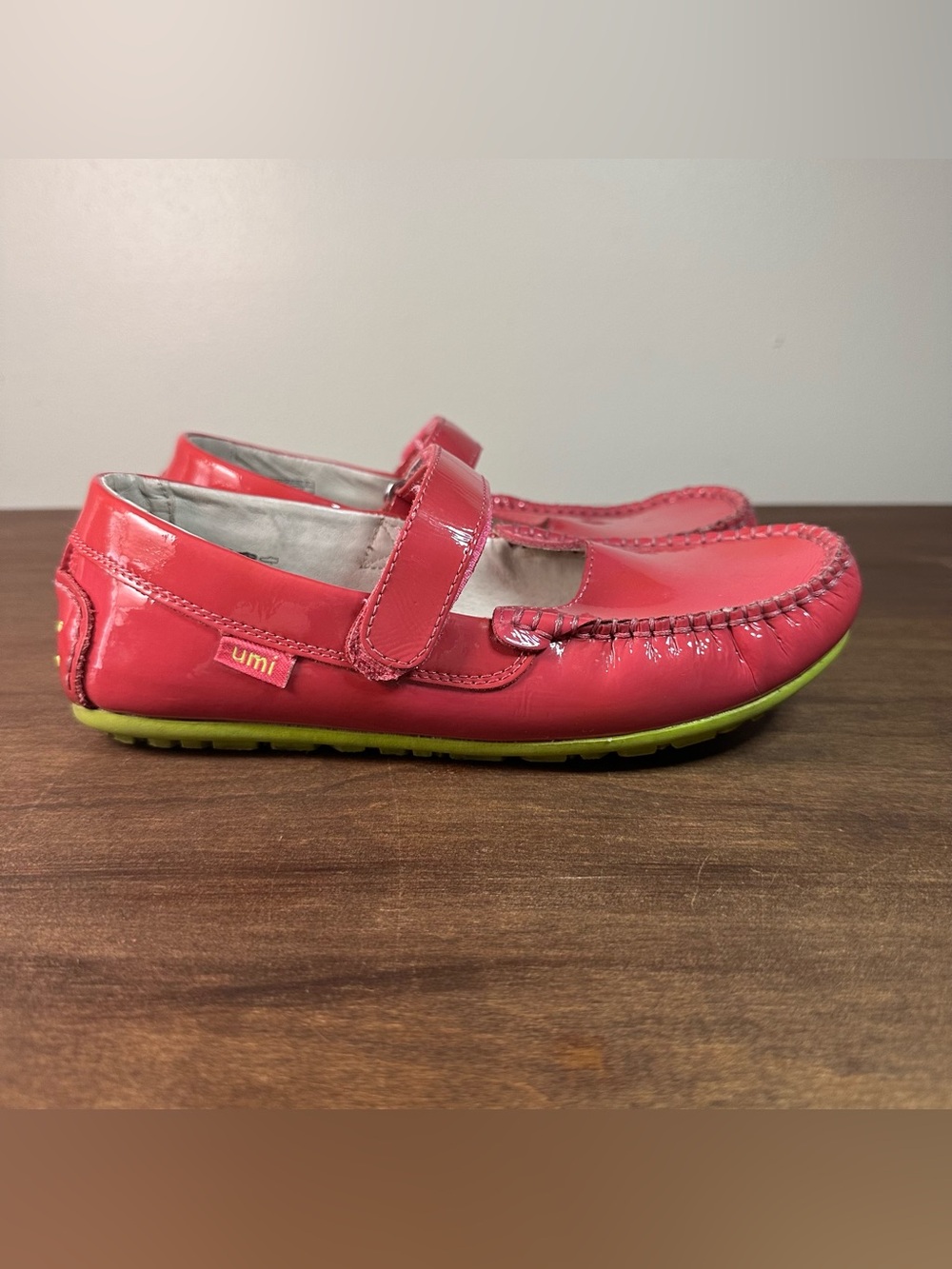 Umi Moraine Pink Patent Leather Mary Jane Shoes Girls Size 3 Green Sole